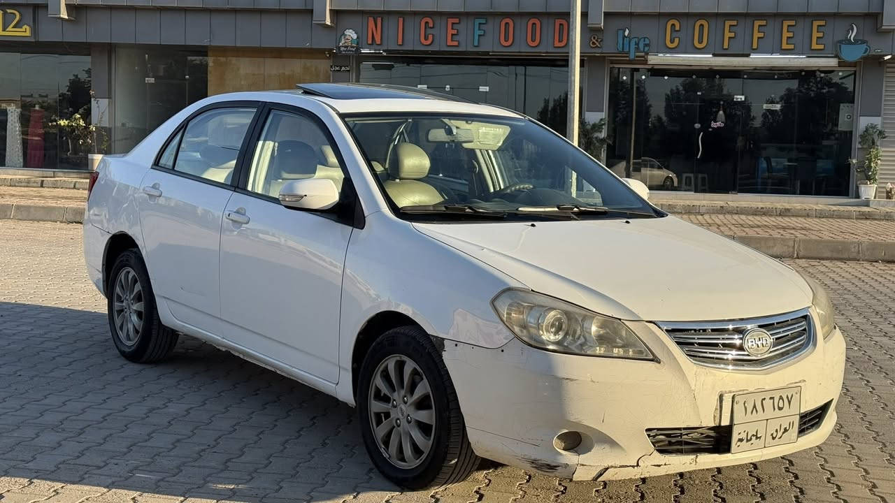 Byd2014
كفاله بدون صبغ فقط مكانين رصعات بدون تعديل 
ماشيه ١٥١ الف على ايد واحد بحاله وكاله برغي ممفتوح بي
تخم تاير جديد صدر امامي خلفي كله جديد بس سنويه منتهي
سعر سياره 55ورقه وبي مجال 
عنوان خانقين 
***********
