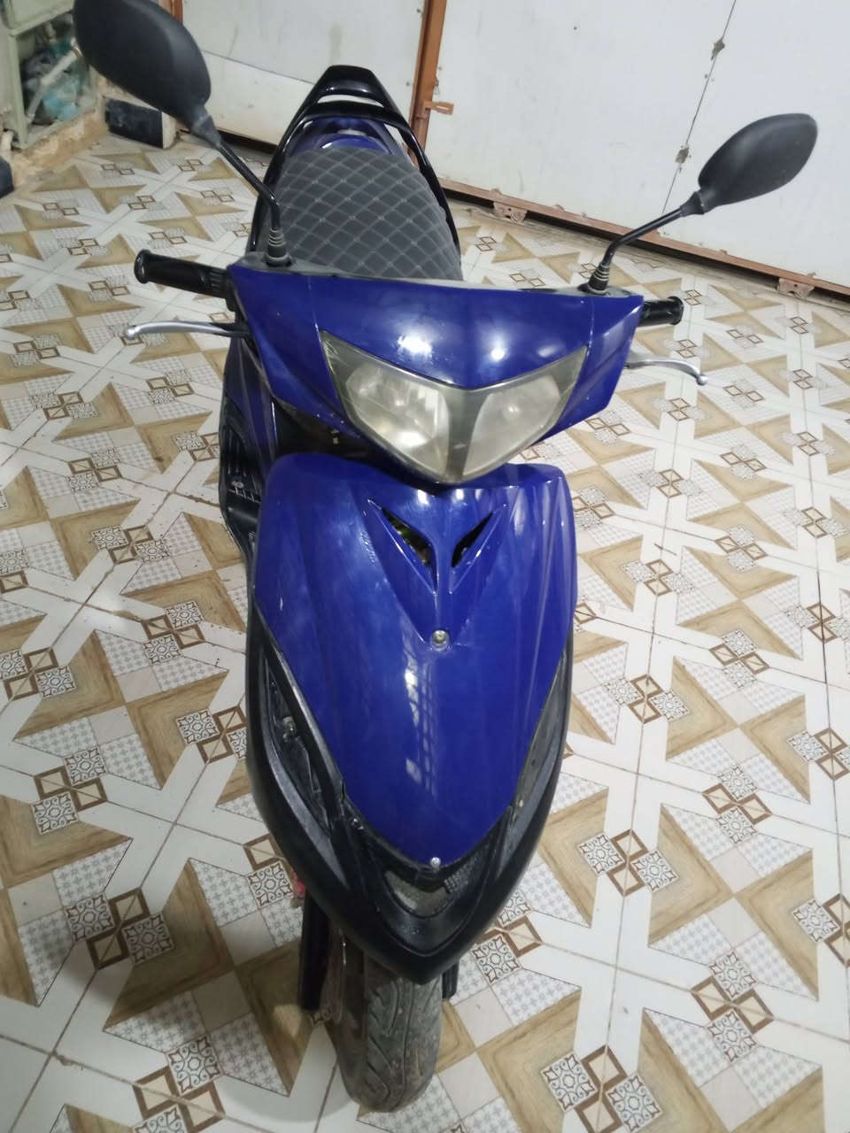 سلام عليكم دراجه للبيع مامفتوحه شغاله صلاح الدين سامراء ***********
