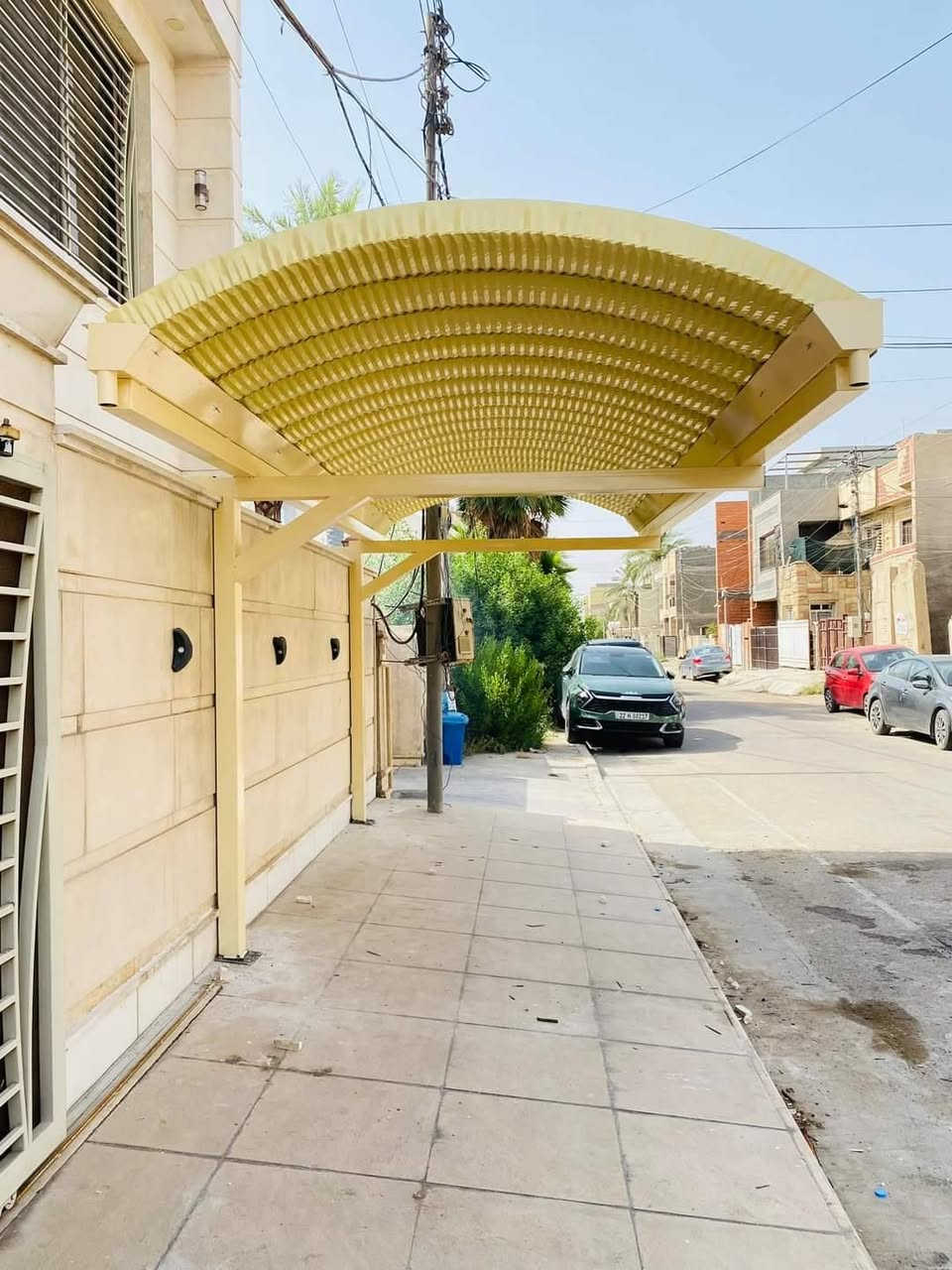 محل حداده لعمل سقائف الكي سبان شغل درجه اولى وحسب الطلب والحديد الثقيل وشغل نضيف والمواعيد المضبوطه بسعر المتر المربع ٣٣ الف دينار كرسته وعمل السواقي مليمين مغلون ضد الصدء مدة العمل يوم واحد فقط لا غير للاستفسار *********** /*********** /مكاني منطقه الشيح حمد  اتصل عليه اني اجيك للبيت
