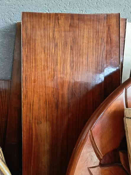 غرفه اخشاب تسكام حل وشد مفصخه حالين كل ملحاقته موجوده ***********
