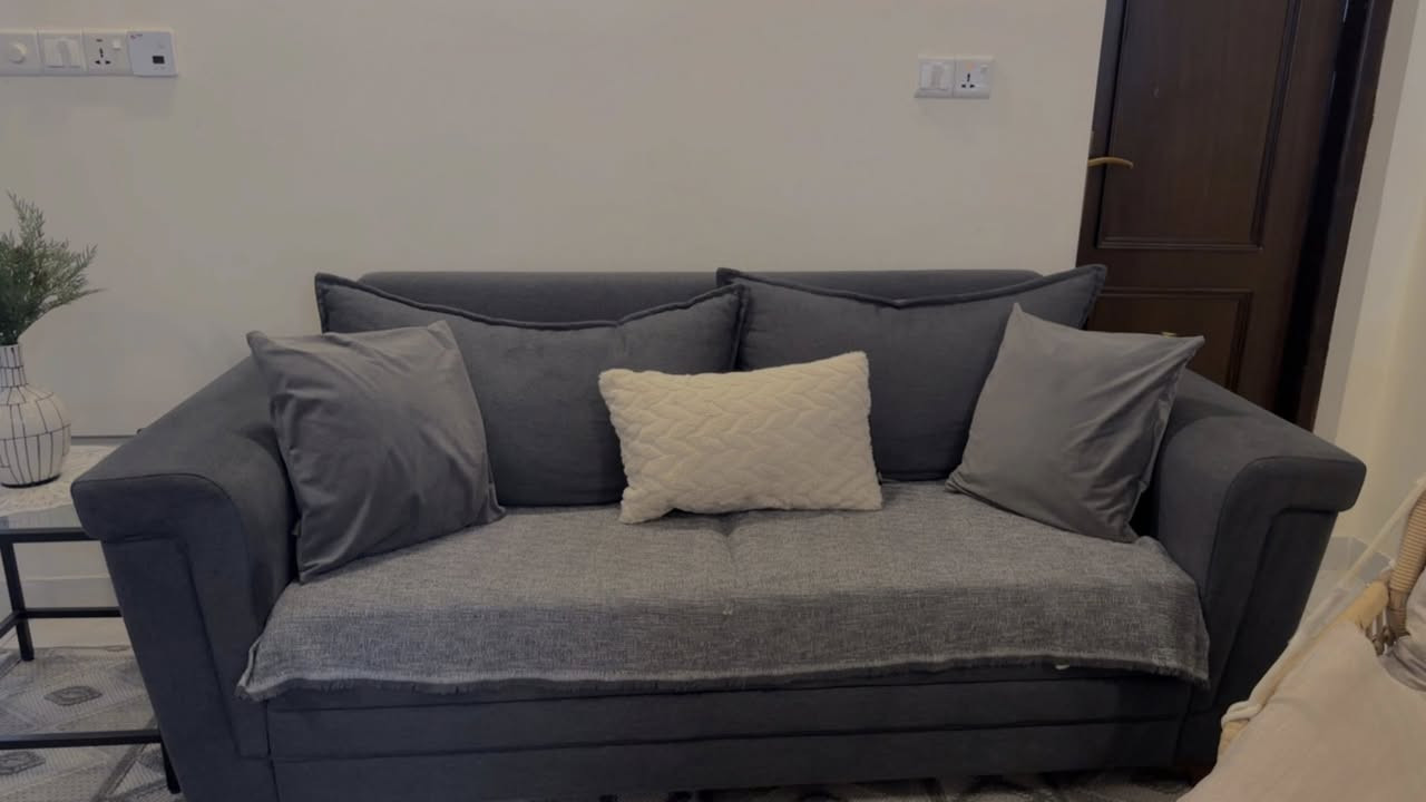 قنفة رصاصي
العرض 195 سم
نظيفة جدا بدون عيون 
السعر80


**إذا كنت صاحب هذا الإعلان وتريد حذفه لأي سبب، رجاءا أرسل رسالة إلى الدعم الفني**