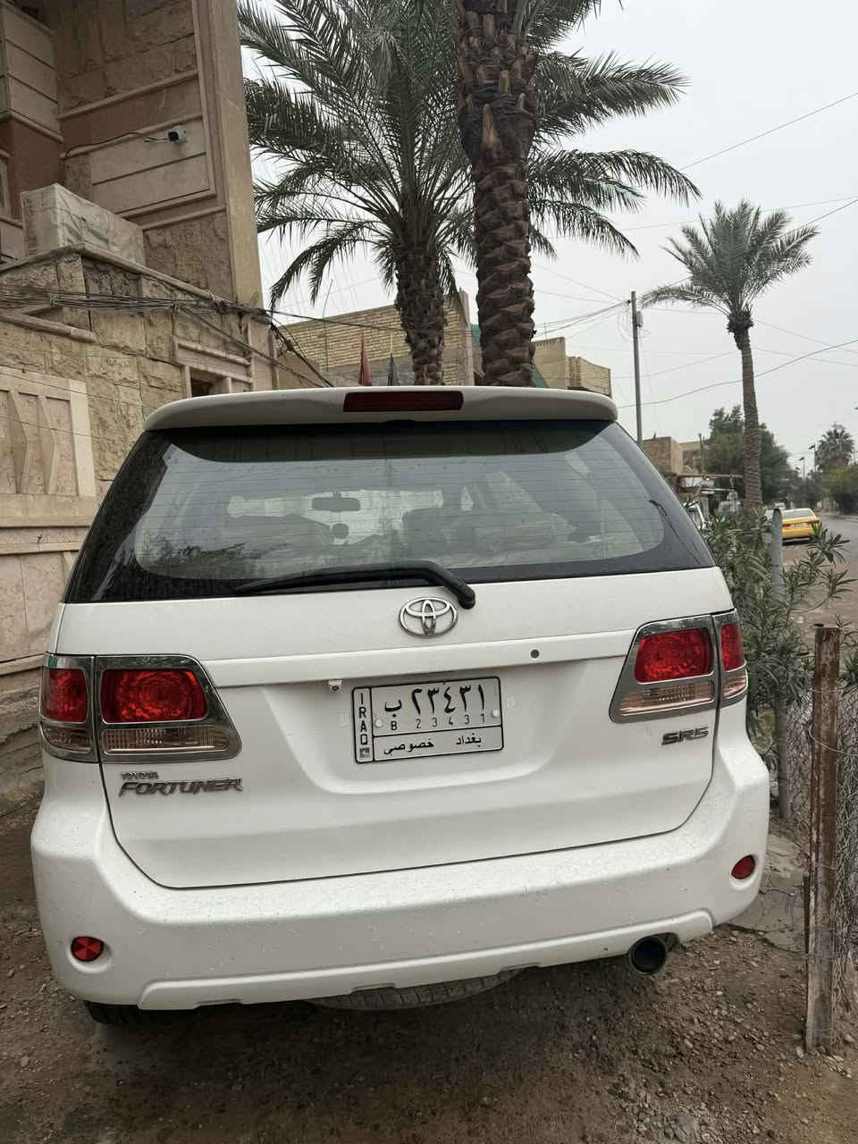 السلام عليكم ورحمة الله وبركاته
للبيع تويوتا فور جنر ٢٠٠٨ السياره جديده رقم بغداد 
مكفوله مكفوله مكفوله
با اسمي تحويل ثاني يوم 
كير مكينه تبريد كله بشرط 
الداخل كله جديد اطارات 
عنوان السياره بغداد الشعله 
السعر ١٧٥$ وبيهه مجال بسيط 
كلشي با السوق موجود والي 
ميعجبه يعبر المنشور
للتواصل ***********
