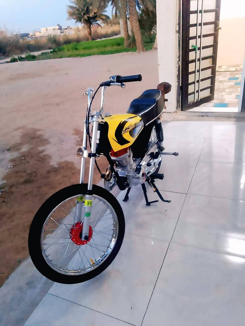 سلام عليكم دراجة اربعة كير كلك للبيع تعمير جديد ما مفتوحة سعر 600وبيا مجال مكاني كربلاء حي العباس *********** ***********
