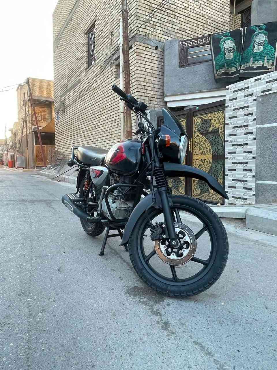 سلام عليكم  بوكسر جبلي موديل 23 أوراق كامله اصولي شرط الترقيم  مكينه بلاديه ناعمه الدراجه احلى من الصور مكاني بغداد الدولعي سعرها 1250 بيها مجال
*********** اتصال *********** واتساب
