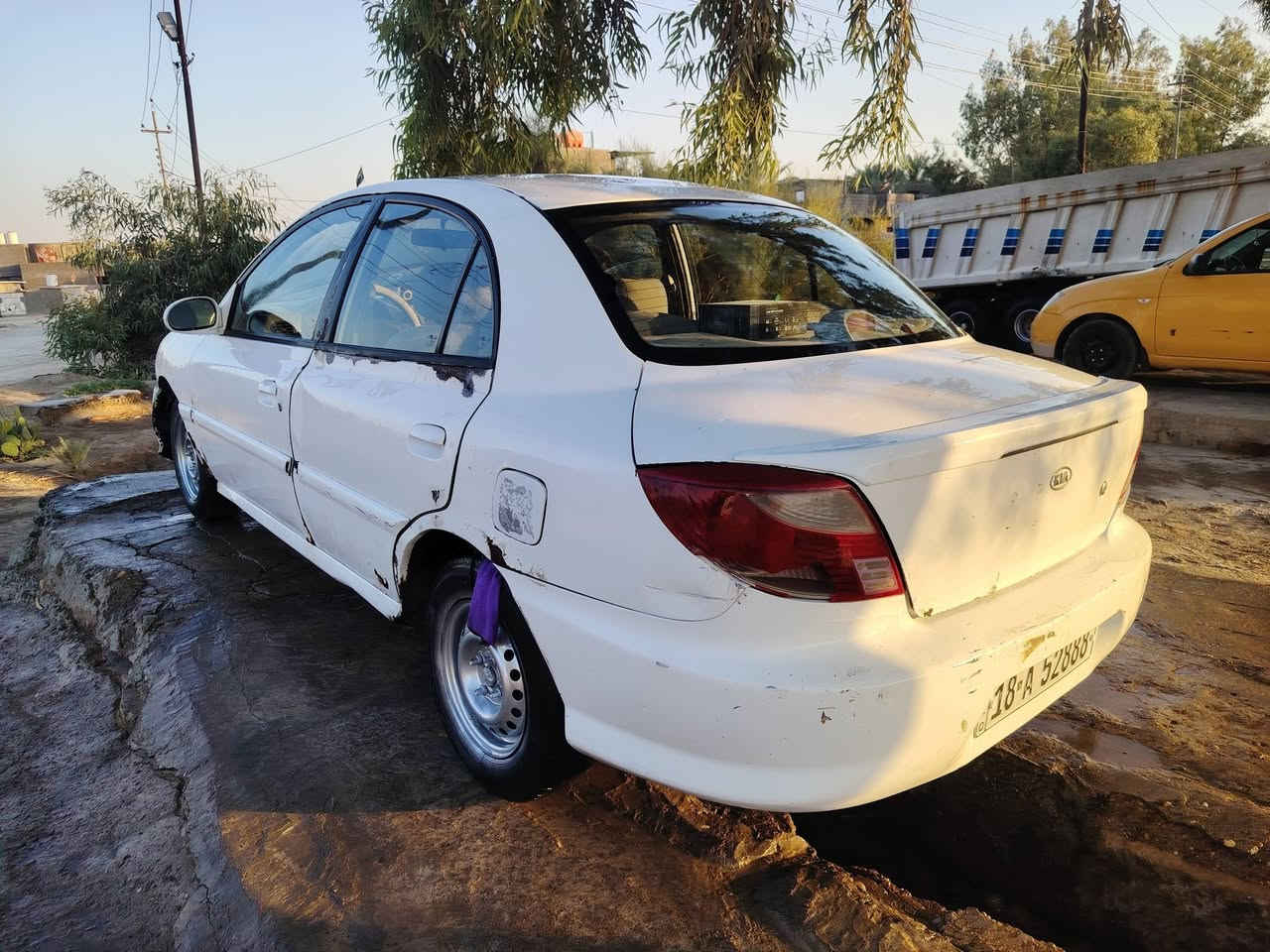ريو  موديل 2000 رقم انكليزي تحويل مباشر مكفوله من الضربه بيه خياسات بل الهلالات مكينه بيه بخار كير عادي السياره حلوه للبيع شراي اتصل وبيك خير ودلل *********** مكاني بابل الاسكندريه
