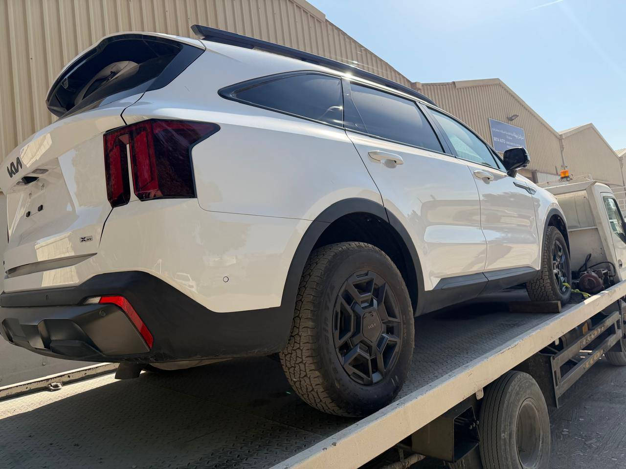 السلام عليكم من رخصة الأدمن المحترم للبيع فقط سورنتو امريكي ٢٥ فول مواصفات اس اكس برستيج اكس لاين محرك ٢٥٠٠تيربو ماشيه ٥٠٠٠ حادثه تبديل جاملغ وبنيد رقم اربيل مكان السياره ديوانيه سعر ٣١٠ الشراي يتصل ***********
