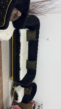 طخم تركي عشر مقاعد ( ست  قطع)  خشب ثقيل ونظيف جداً  السعر ٧٥٠. وبي مجا...