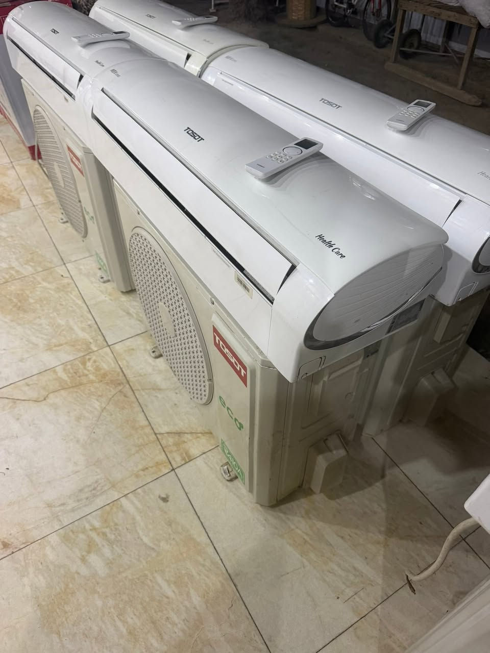 سلام عليكم
سبالت توسوت طنين عدد 4 نضيفه جداغاز الشركه

سبالت توسوت طنين انفيرتر بدون تحكم عدد 2

غاز الشركه

العنوان -رمادي شارع الجرايشي

مبايل-***********
