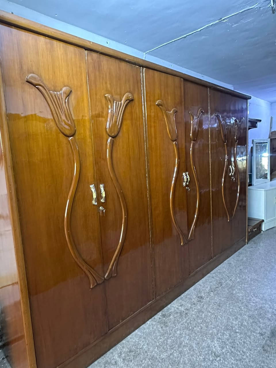 غرفة ٦ باب صاج حلوة وسعرها مناسب ب ٦٥٠ فقط للحجز *********** يوجد واتساب
