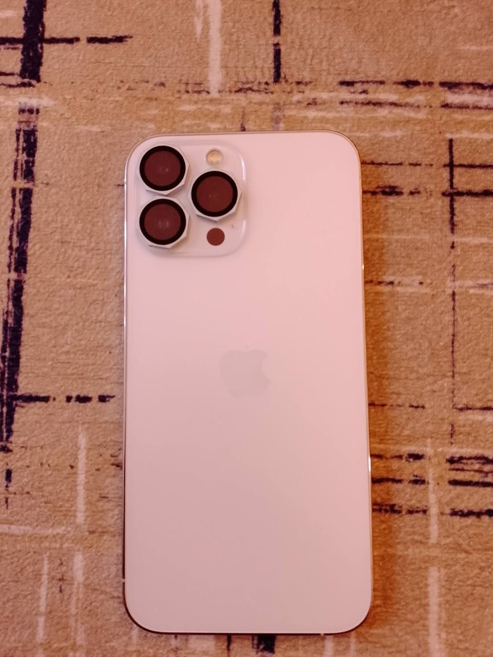 السلام عليكم ايفون 13 برو ماكس نضافه 100 ممبدل بي شي السعر 750 رقمي ***********
