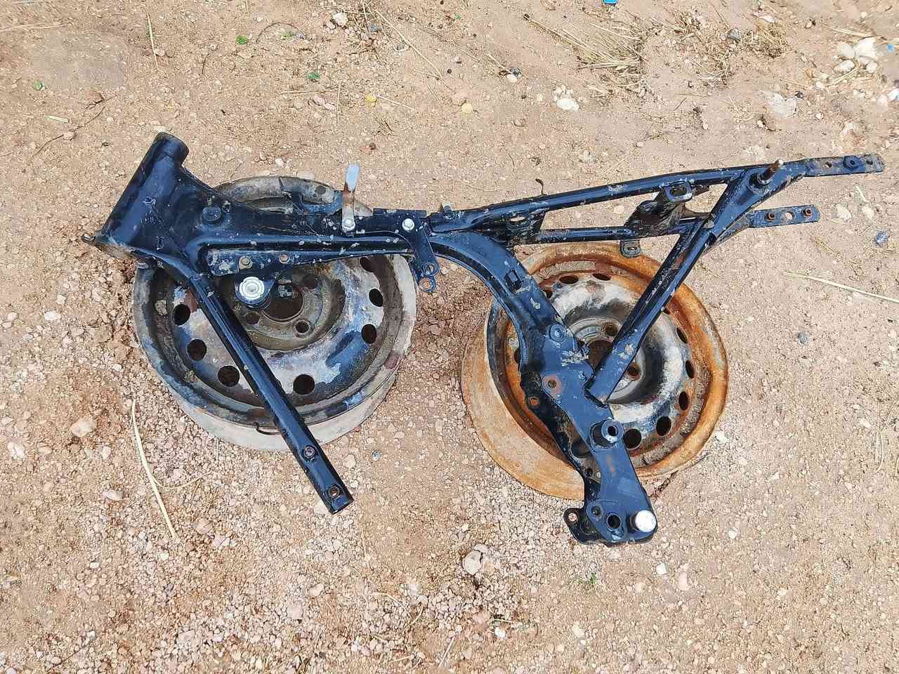 سلام عليكم شباب شاصي أربعة كير للبيع كلك مكفول من كلشي صبغه بلادي سعر 125وبيه مجال لطيبين  
لانتصال ***********
