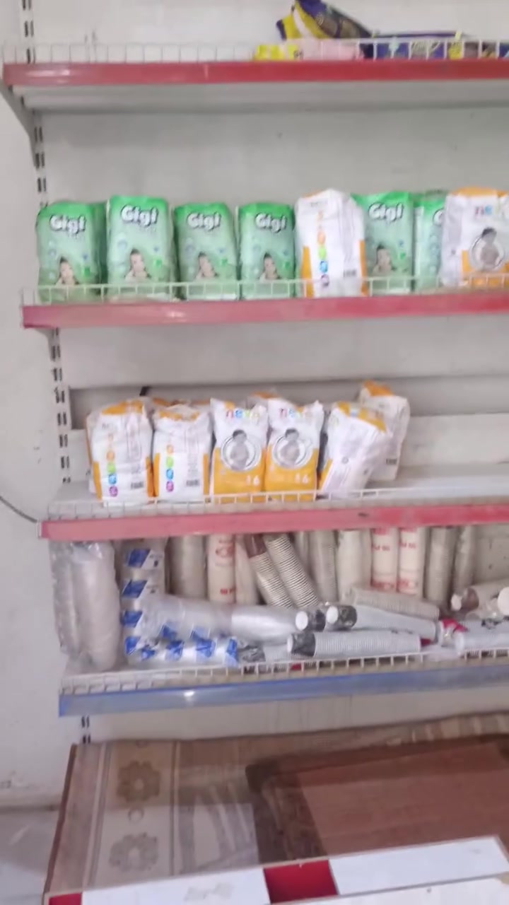 سلام عليكم شبابنة الطيبة محل بي غراض قليلة ومسوين تخفيضات مال تعزيلة الرفوف الي بداخل حل كلهن للبيت الرضية ولجدارية عنوان بلدروز شارع المسعودية مقابل مدرسة نهج البلاغة للتواصل ‏‪***********‬‏
