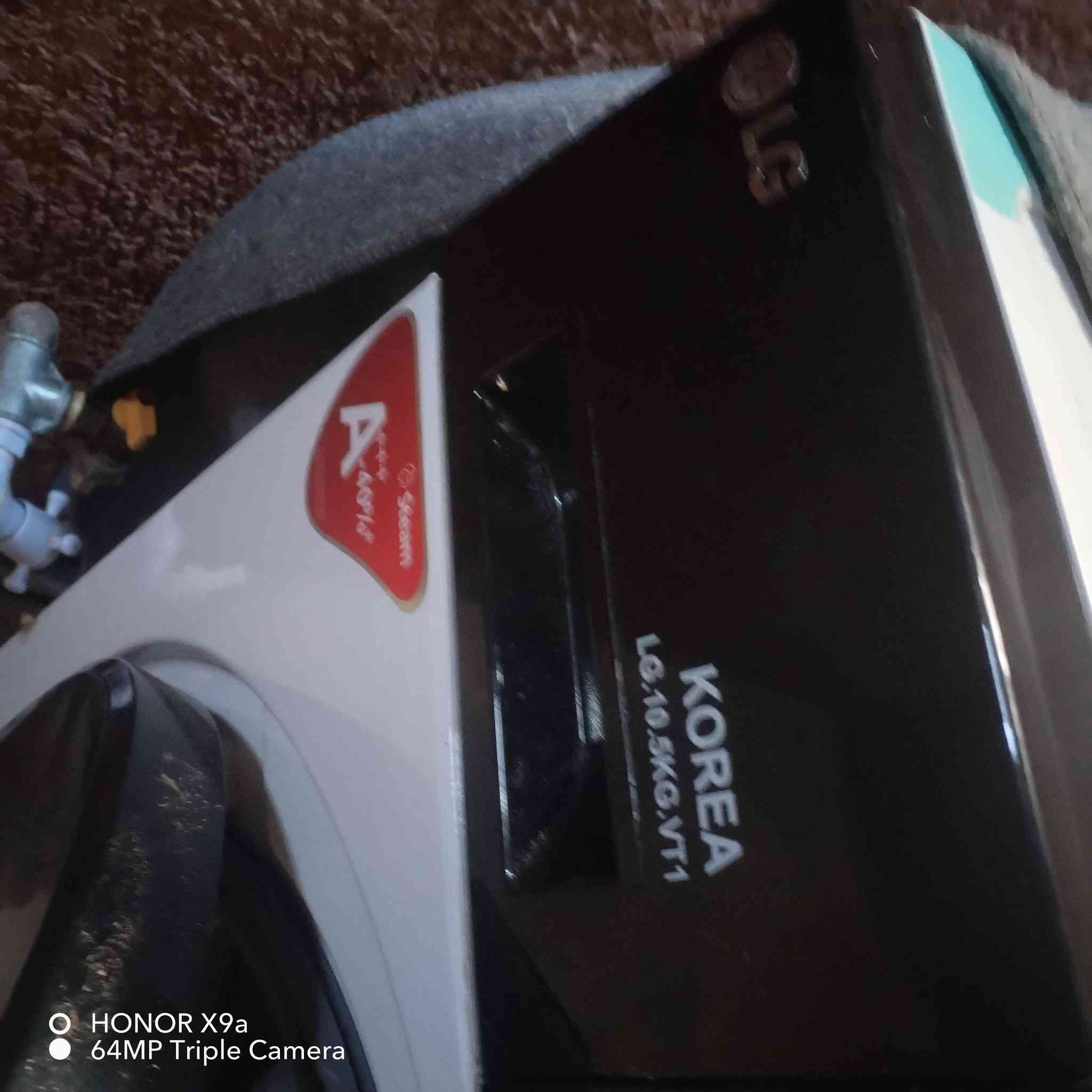 غسالة اوتماتيك جديده ب الباكيت صار شهرين ماخذتهة ال جي سعتهة ١٠ ونص كيلو بيهة ضمان سبب البيع انتقال منطقة اخرى شرط تفحصيهة يله تاخذينهة


**إذا كنت صاحب هذا الإعلان وتريد حذفه لأي سبب، رجاءا أرسل رسالة إلى الدعم الفني**