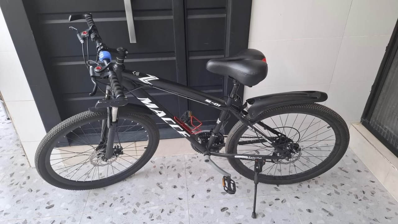 باسيكل موديل إيطالي جبلي فافون وزن خفيف  حجم 26 دبل كيل  السعر 150000 الف أربيل, العراق


**إذا كنت صاحب هذا الإعلان وتريد حذفه لأي سبب، رجاءا أرسل رسالة إلى الدعم الفني**
