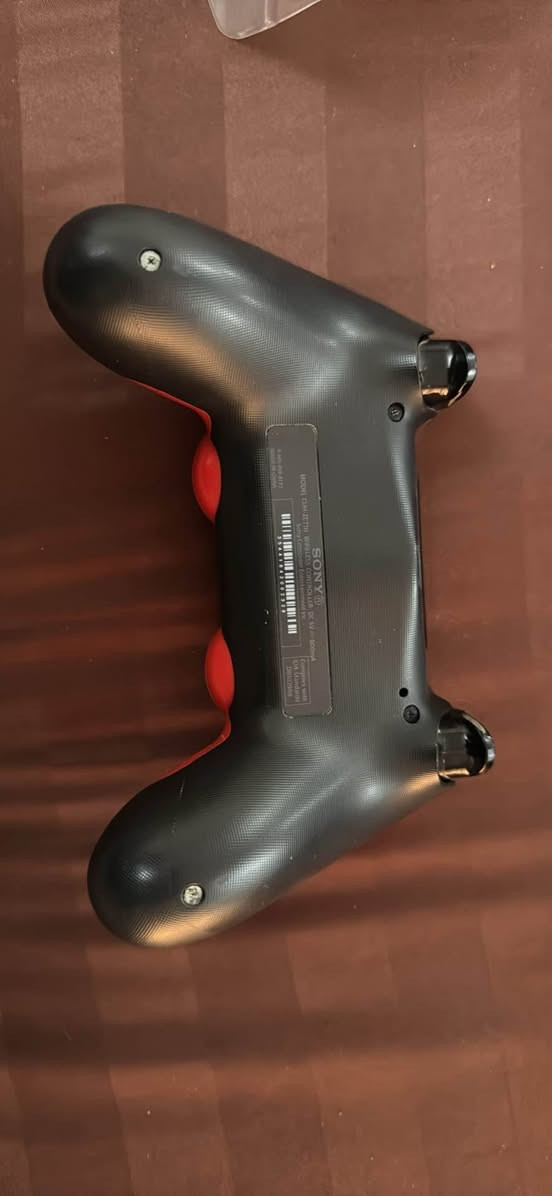 للبيع يده بلي 4 مستخدم اخو الجديد اصليه 
 
السعر : 30 الف 

العنوان : بغداد: الكراده العرصات متواجد من ساعه ٥ العصر الى ساعه ١١ بالليل 

للاستفسار : *********** بغداد, العراق
