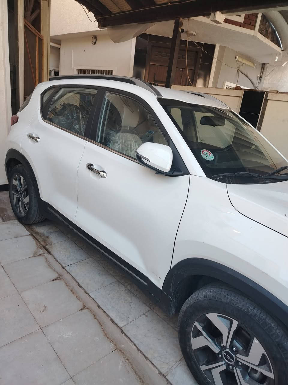 السلام عليكم كياسونت رقم بغداد موديل ٢٣ محرك ١٥٠٠ دبل نوزل ضمان الدوليه مكفوله من الصبغ مواصفات بصمه تشغيل عن بعد تحكم ستيرن ويل كب حساس امامي وخلفي كامره خلفيه ماشيه ٢٦ الف كم هندي مو صيني السعر ١٥٢٠٠ $الاتصال على الرقم *********** الدوره
