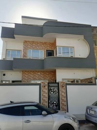 التعليم العالي مجمع النور • ١٢٠م • ٤ غرف