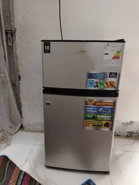 ثلاجات للبيع شغالات/07811789622