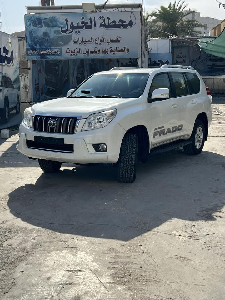 السلام عليكم ورحمة الله
للبيع 
برادو 2013 كويتي  
ماشيه 135 الف 
مواصفات txl
تجي فتحة سقف 
تحكم ستيرن جهتين 
كراسي جلد 
معروفه مواصفات ال txl
السياره مال جناي عله ايدي من 2013 
مكفوله من الحادث و الضربه القويه لكن بيها بعض الملاحظات مثل شخوط و رصعات 
السعر المطلوب 275 ورقه وبي مجال 
للاستفسار ***********
