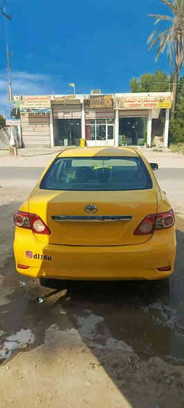 السلام عليكم لبيع أو مراوس النتره أو سوناتا 
كورلا موديل 9 محدثه 13 خليجي بيه قطعتين رقم بابل نكليزي بسمي رقم مميز مصفره هيئه وغرامات تحويل ثاني يوم مكينه مفتوحه كير جديد قبل سبوع شاده حداديه كفاله دوشمه غرفه كامله وشاشه أرضية جلد سياره حلوه وكاعده كبل لشارع اشتغل السعر 95 وبيه مجال 
رقم الهاتف ***********
