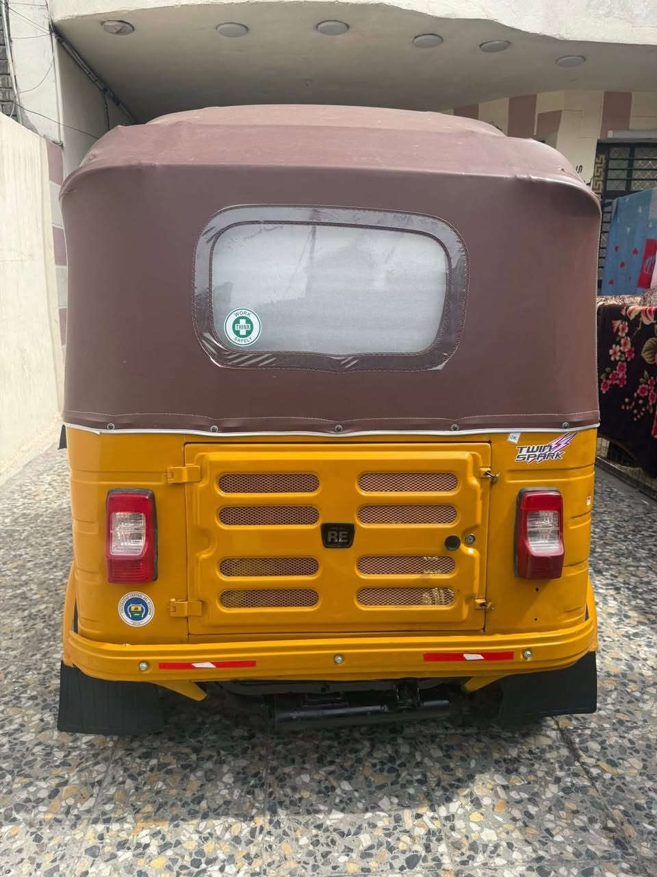 السلام عليكم تكتك موديل 2020 شهر 10 رقم وسنويه بغداد تحويل ثاني يوم مكينه مكفوله السعر (4500)مكاني جميله  رقمي ***********
