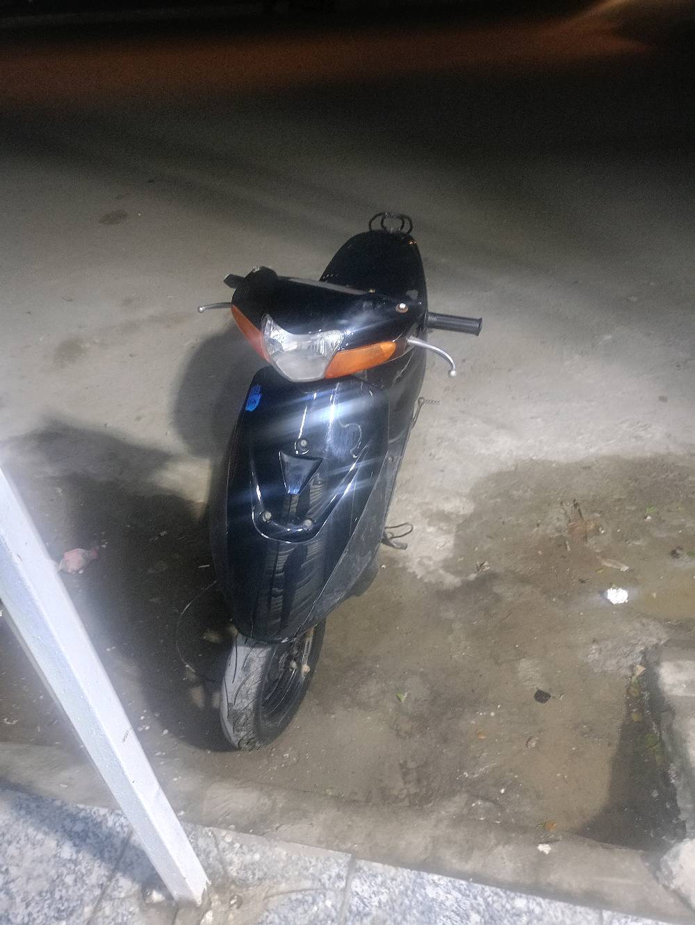 
شوف سنة صنع الدراجة؟: 
ساسوكي رياضي 
هل الدراجة بيها تأمين فاعل؟: 
نعم 
شنو سعر الدراجة النهائي؟:350لو،375
هل هناك إمكانية للتوصيل لخارج ميسان؟: 
لا بوجد