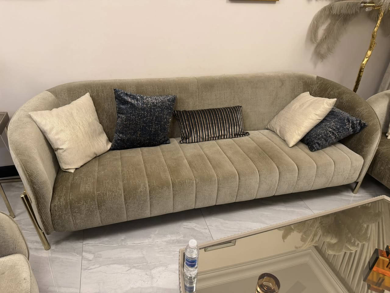 من رخصه الادمن اثاث كامل للبيع مجمع بوابة العراق


**إذا كنت صاحب هذا الإعلان وتريد حذفه لأي سبب، رجاءا أرسل رسالة إلى الدعم الفني**