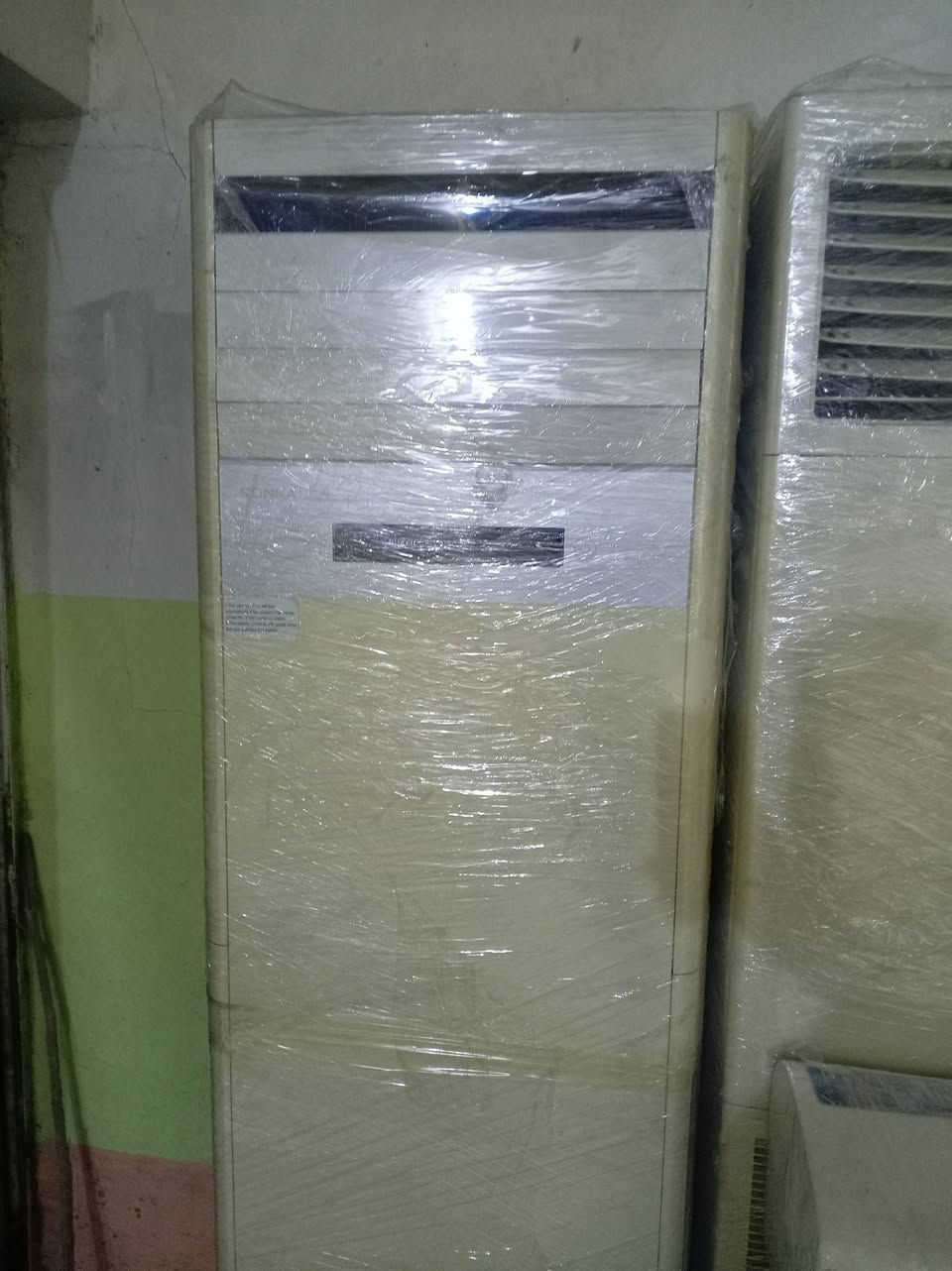 سلام عليكم سبالت جديدة للبيع. اكو طنين وطنين ونص وثلاث طنون ابو طن ب 400 ابو طنين ب 500 وثلاث طنون 550.وبيهن مجال قليل. ***********.الاستفسار
