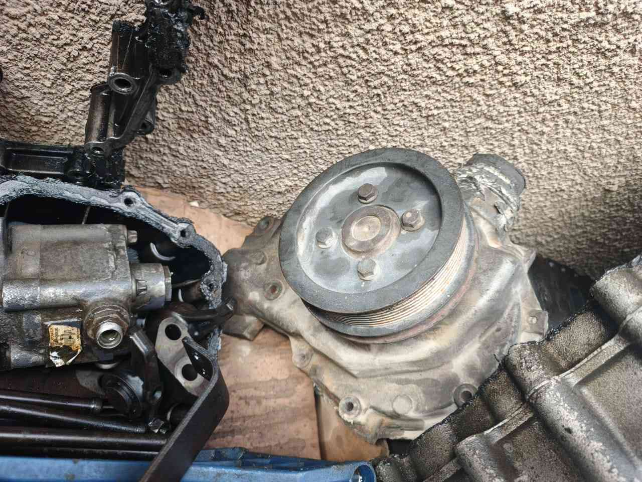 السلام عليكم للبيع غراض مال داف حجم 380 كل التفرعات المحرك كرنك تاروسه بور بساتم وذراع تفرعات المي وتفرعات الكاز انجكترات واتربم  فلاوين استفسار ***********
