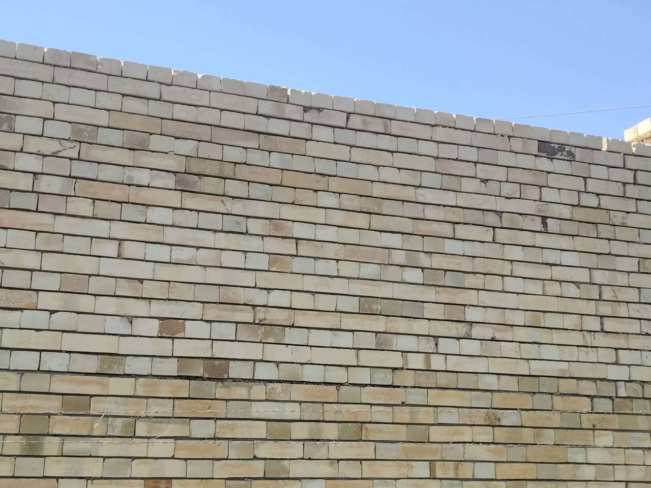 خلفه بناء درجه اولى في كربلاء وشراف مهندسين إلتزام بل عمل من أول يوم ال آخر يوم وسعار مناسبه جدا وهذه رقمي ***********
