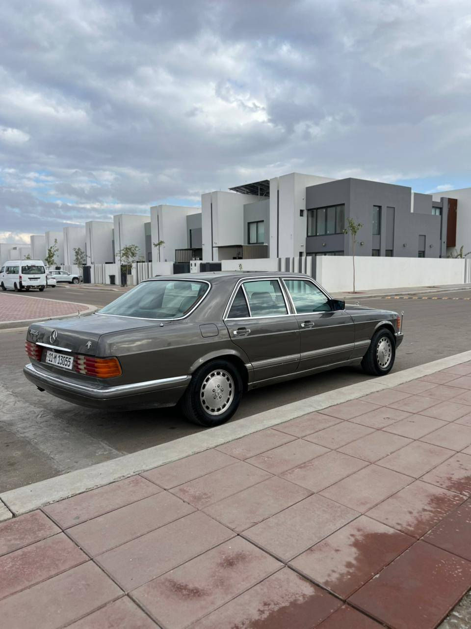 بسم الله مشاء الله
مارسيدس رئاسي جامبو300se
مكينه بلاد عنكبوت قبق اسود 
كير ومكينه سيرفس كامل بدون اي نقص 

دبل هورن 
دبل مروحه
دبل فيت بم
اريل كهرباء2
كهربائيات سياره كلها شغاله
تبريد شغال خير من الله 
حداديه اماميه خلفيه كله جديد
عوازل حراره وصوت غرفه كامله
غرفه نظفيه 80‎%‎ سياره كلش حلوه ومرتبه 
نقص السياره سلايد او فتحه السقف سجه مكسوره فقط كهربائيات شغاله 
السعر 85 وبيها مجال بسيط استفسار اكثر على الرقم موجود واتساب ***********
مكينه بلاد عنكبوت قبق اسود 
كير ومكينه سيرفس كامل بدون اي نقص 

دبل هورن 
دبل مروحه
دبل فيت بم
اريل كهرباء2
كهربائيات سياره كلها شغاله
تبريد شغال خير من الله 
حداديه اماميه خلفيه كله جديد
عوازل حراره وصوت غرفه كامله
غرفه نظفيه 80‎%‎ سياره كلش حلوه ومرتبه 
نقص السياره سلايد او فتحه السقف سجه مكسوره فقط كهربائيات شغاله 
السعر 85 وبيها مجال بسيط استفسار اكثر على الرقم موجود واتساب ***********
