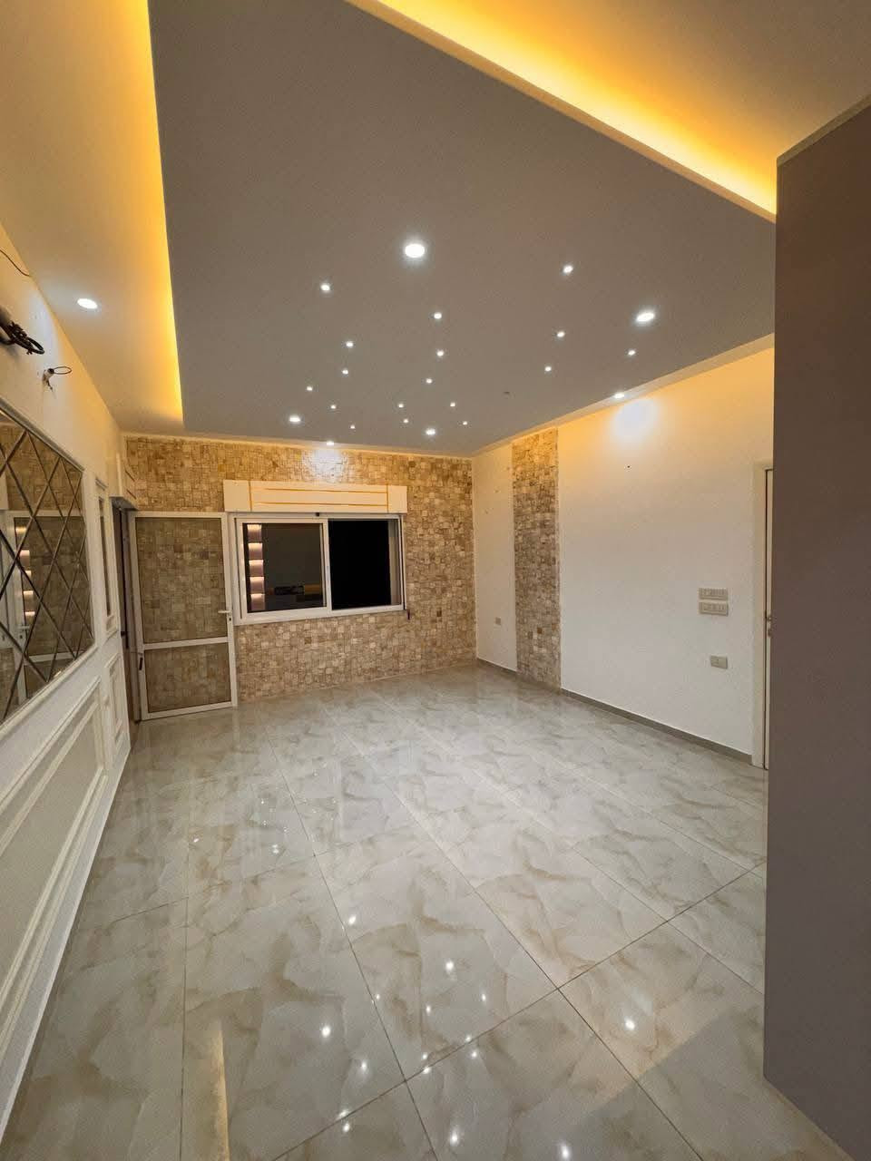 أعمال الجبس والديكور عندي بتصميمات إبداعية ولمسات فنية مميزة، كل قطعة هي عنوان للرقي والجمال. ✨ للديكورات اللي تحلمون بها،#ديكورات #جبس
نسب الأسعار ودقه وسرعه ونضافه في العمل
فَن آلُصٍبْآغ ۆآلُدِيَگۆرآتٌ 

آلُآستٌفَسآر علُﮯ آلُرقم
👇
***********
