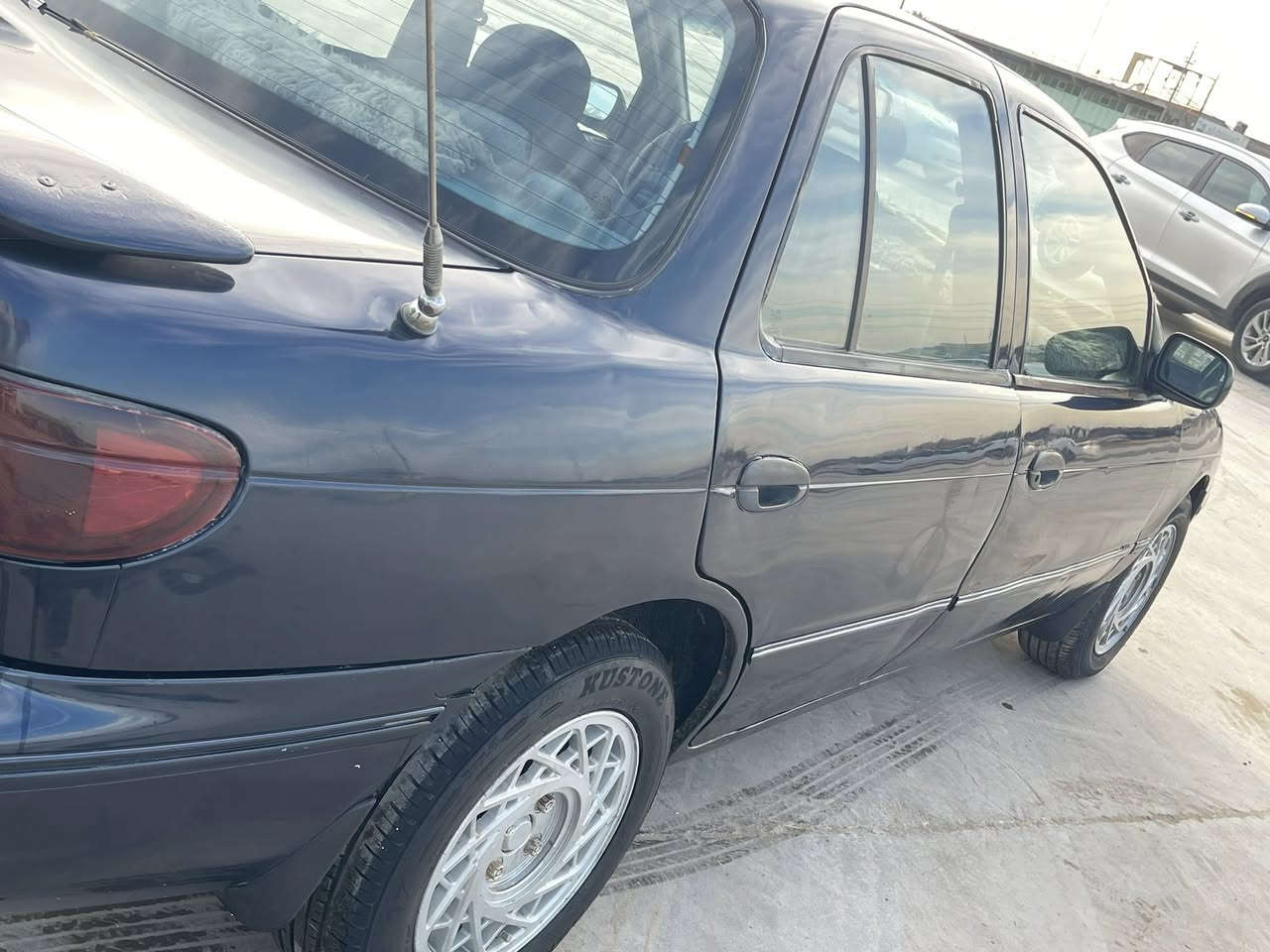 كيا سيفيا موديل 93   مكينه خير من الله و تخم تايرات و حداديه جديده وصبغ حزام اثر جراد للجماليه و سياره باسمي تحويل ثاني يوم رقم دولي وسنويه  ل 2030  سعر 44 وبيها مجال بسيط  العنوان  واسط قضاء الصويره للاستفسار اكثر اتصل على الارقام التاليه ***********  
***********
