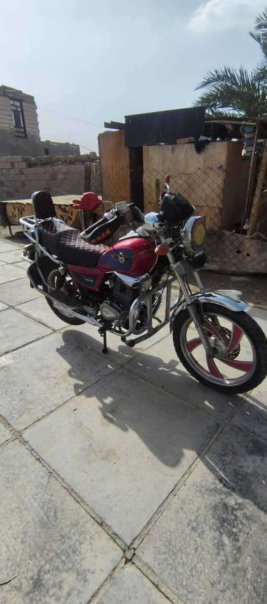 سلام عليكم دراجه للبيع وراق اصولي موديل 21دراجه كرتون احله من صوره مكان شطره شراي تصل ***********
