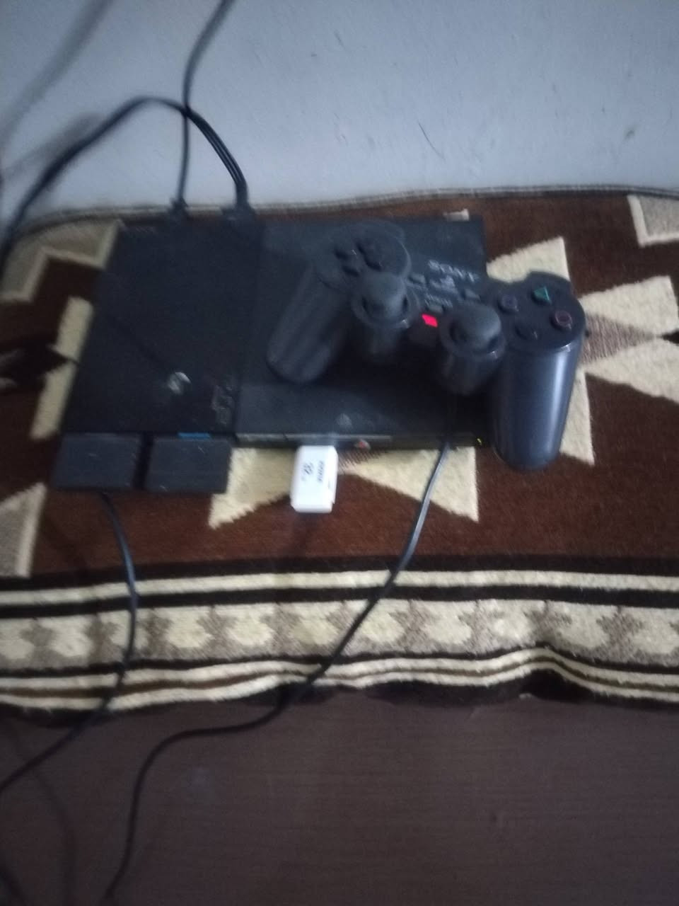 السلام علیکم بلي تو البيع جاهز ملحقات كامله ويه 2 جوستك فلاش 60 لعبه بيس 2012 و بي2023 سان اندرياس 4 نسخ بلي يخبل سعر 40 وبي مجال مكان بغداد هاذ رقمي *********** يتصل ويدلل
