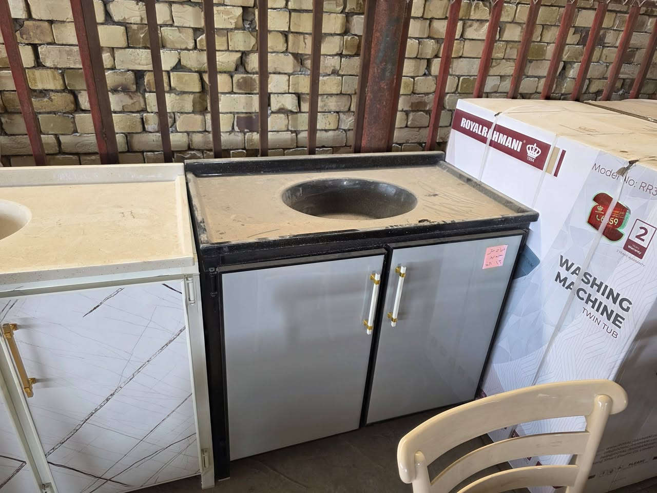 متوفر سنك جديد  .
قياسات. . 
متر   .  قياس متر و ٣٠  . قياس متر ونص
العنوان  . 
بداية فرع ابو الماش الجهه اليسار مقابل افران ومعجنات الحوراء ومقابل صيدلية عبدالرحمن 
***********
*********** وات ساب
