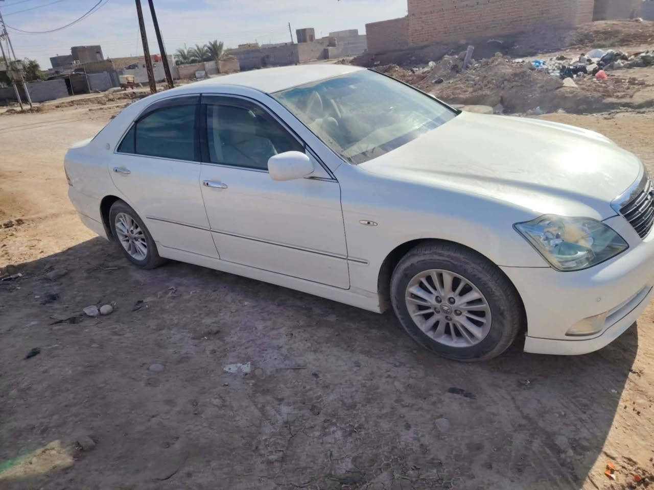 شاهینه ادوات مکصوصه جنطه بصمه سوده 2006 شاصي 82 المرغوب شغل باجات مكاني ناصريه 
السعر 40 وبيها مجال قليل
***********
