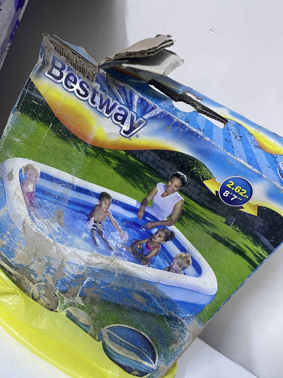 مسبح للبيع قياساته
 طوله ٢٦٥
عرضه ١٧٥
ارتفاعه ٥١ 
جديد بعده بالباكيته اخذته ٤٥
قيم واخذها مكاني الغزالية قريب الجسر


**إذا كنت صاحب هذا الإعلان وتريد حذفه لأي سبب، رجاءا أرسل رسالة إلى الدعم الفني**