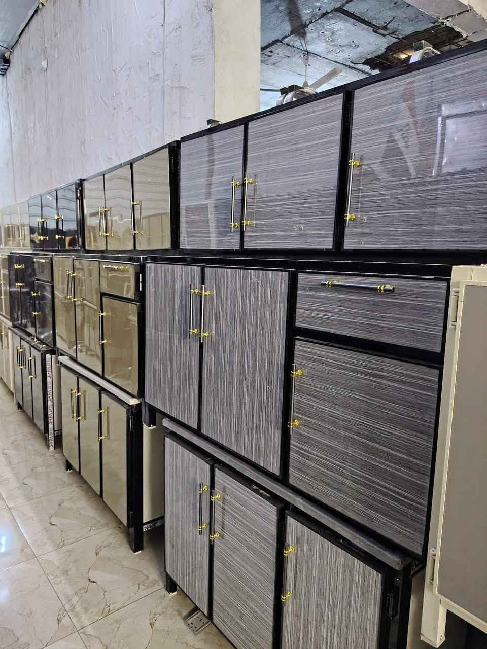 كاونترات شغل فول بنل 
كاونتر متر ونص سنك مرمر ب275 
كاونتر مترين جديد ب375 الف


**إذا كنت صاحب هذا الإعلان وتريد حذفه لأي سبب، رجاءا أرسل رسالة إلى الدعم الفني**