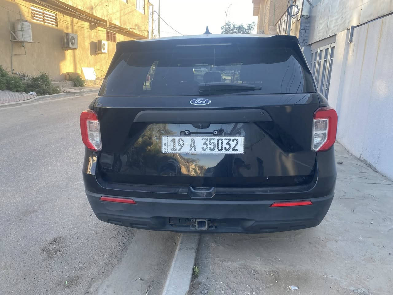 سلام عليكم
للبيع /فورد / اكسبلور
السعر / 175 $
موديل/ 2022
اللون / اسود 
وارد امريكي
محرك / 6 سلندر / 3300 
العداد / 28 الف
رقم الشاصي / 1FM5K8ABONGB46455
رقم كربلاء / دولي
المواصفات / بوليسي
للتواصل / ***********
