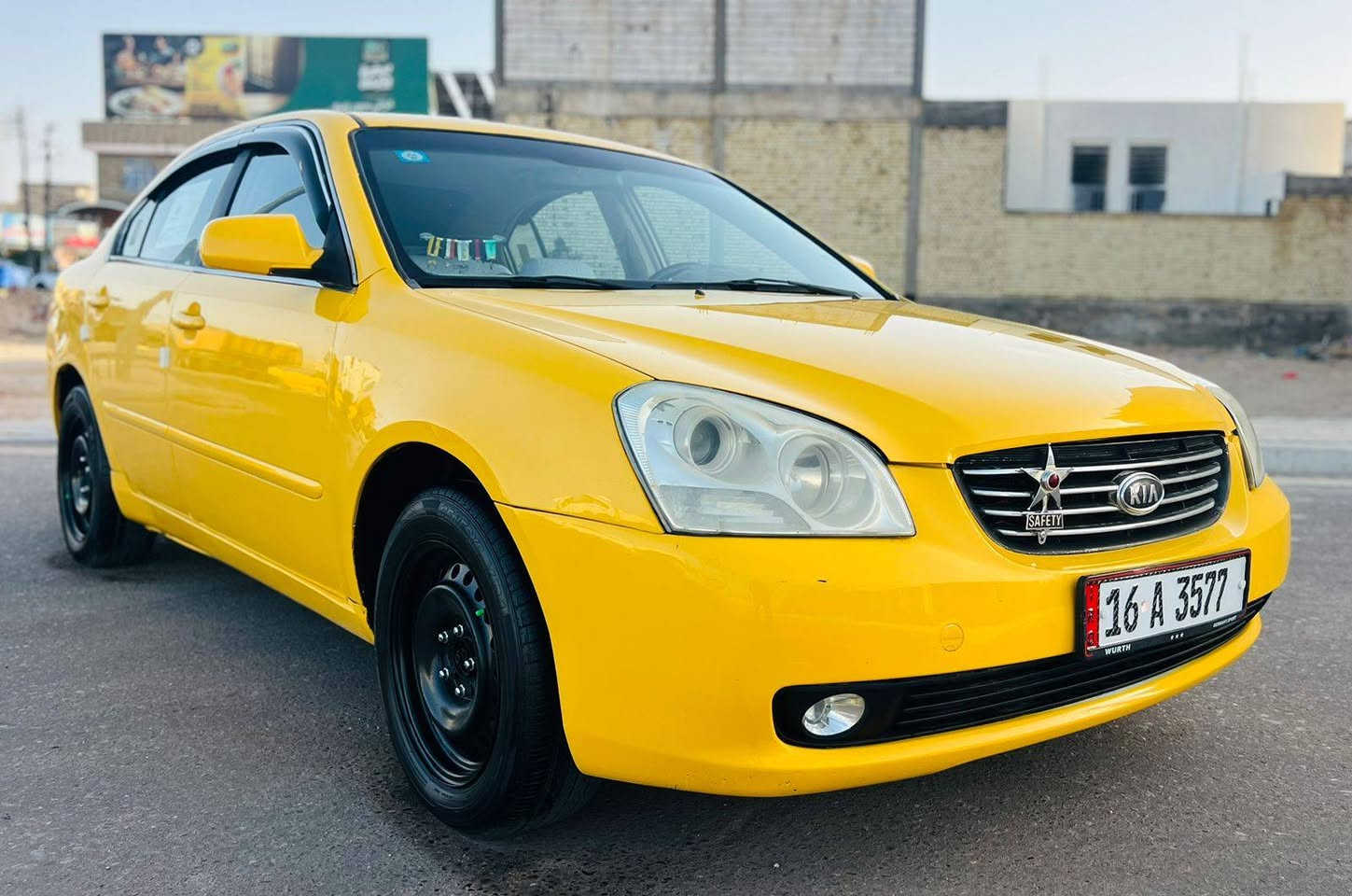السعر92الاستفسار*********** كيه وبتيما2008واردامريكي حادث جاملغ خلفي بدون دواخل شرط السونار مكينه كيرمكفولات2400..5 نمر حداديه جديده تخم تاير جديد منضومه تبريد ستوني مبدلهه جديده  مواصفات تحكم ستيرن شاشه كامره دواره لايت زنون اصلي هورنت سيدان اصلي نجمه بيهه اصليه السياره مال جناي جديده وجاهزة بمعنى الكلمه رقم قادسيه بسمي مصفره هيه وغرامات مشروع وطني سنويه 2029 مكان السياره كربلاء
