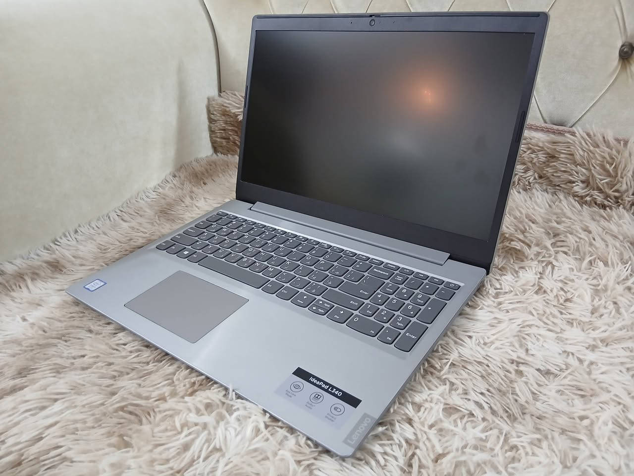 لابتوب Lenovo جيل ثامن – سوبر سليم
المواصفات:

المعالج: Intel Core i3 فئة U

الرام: 8GB DDR4

التخزين: 256GB SSD سريع جداً

حجم الشاشة: 15.6 إنچ

دقة الشاشة: FHD 1080p

البطارية: تدوم لغاية 3 ساعات

كيبورد عربي / إنكليزي

غالق كاميرا للخصوصية

نظافة الجهاز 99%

المنافذ:

2 × USB

منفذ CD/DVD (قارئ وناسخ أقراص)

منفذ HDMI

منفذ سماعات

السعر: 260 ألف دينار وقابل للتفاوض البسيط

للتواصل اتصال أو واتساب:
***********
