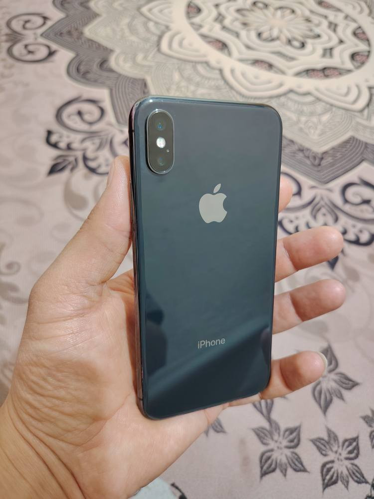 للبيع
ايفون اكس X
ذاكرة ٢٥٦
بطارية ١٠٠ 
داخل تصليح 
السعر ٢٠٠ 
الشراي يتصل *********** عمارة, ميسان
