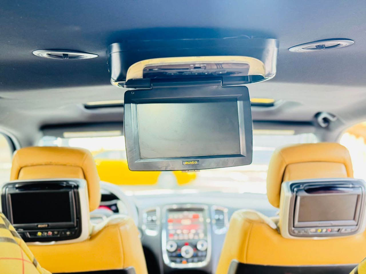 سلام عليكم ورحمه الله دوج دورنكو فئة ستايدل  اعله مواصفات بل دورنكو 2015 اصل رقم بغداد الدولي بسمي بصمه فتحه كشن منفصل رادار امامي خلفي حساسات شفتات استيرن+ كهربائي جنطه شفط 4 شاشات بلاد باقي مواصفات المعروفه  محرك ٣٦٠٠ ما مفتوح المرغوب ٧ راكب ٣ قطع تبريد وارد امريكي سياره حادثه بصيط دعاميه وبنيد محدث بدون ارباك فا نات كبس شركه صور حادث مرفق بل نشر باقي مكفول ضربه وصبغ وتبديل وبارد سياره كلش حلوه مكان سياره ناصريه مركز سعره ٢١٧ بيه مجال لشراي اتصال *********** ناصرية, ذي قار
