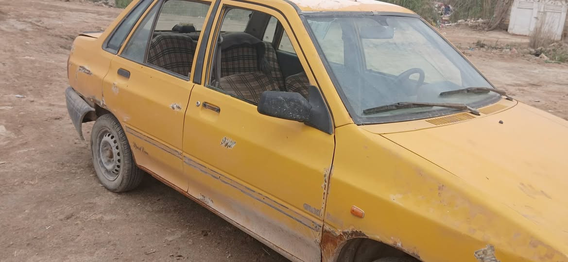 سايبه ١١ معمره تعمير كامل سمكره لكاط خياس ليوم طلعتها من السمكري  السياره فقط عوزها صبغ مكينه وكير ستوني شادهن بجيس كهربائيات كلها شغاله تبريد عوزه كمبريسر فقط دعاميه موجوده مداور ثاني يوم مصفره هيئه وغرامات مالكها يمي يريد مداور السعر 20 ورقه قفل الله شاهد بس تنصبغ تنباع اكثر من هيج مكاني الديوانيه ***********
