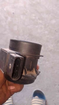 السعر 25.  07779571579