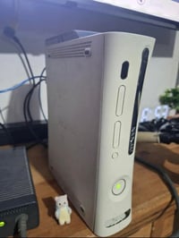 اكس بوكس ٣٦٠ • مهكر • يحتاج تصليح