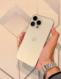ايفون 13 برو ماكس • ٢٥٦ • بطاريه وشاشه مستبدله