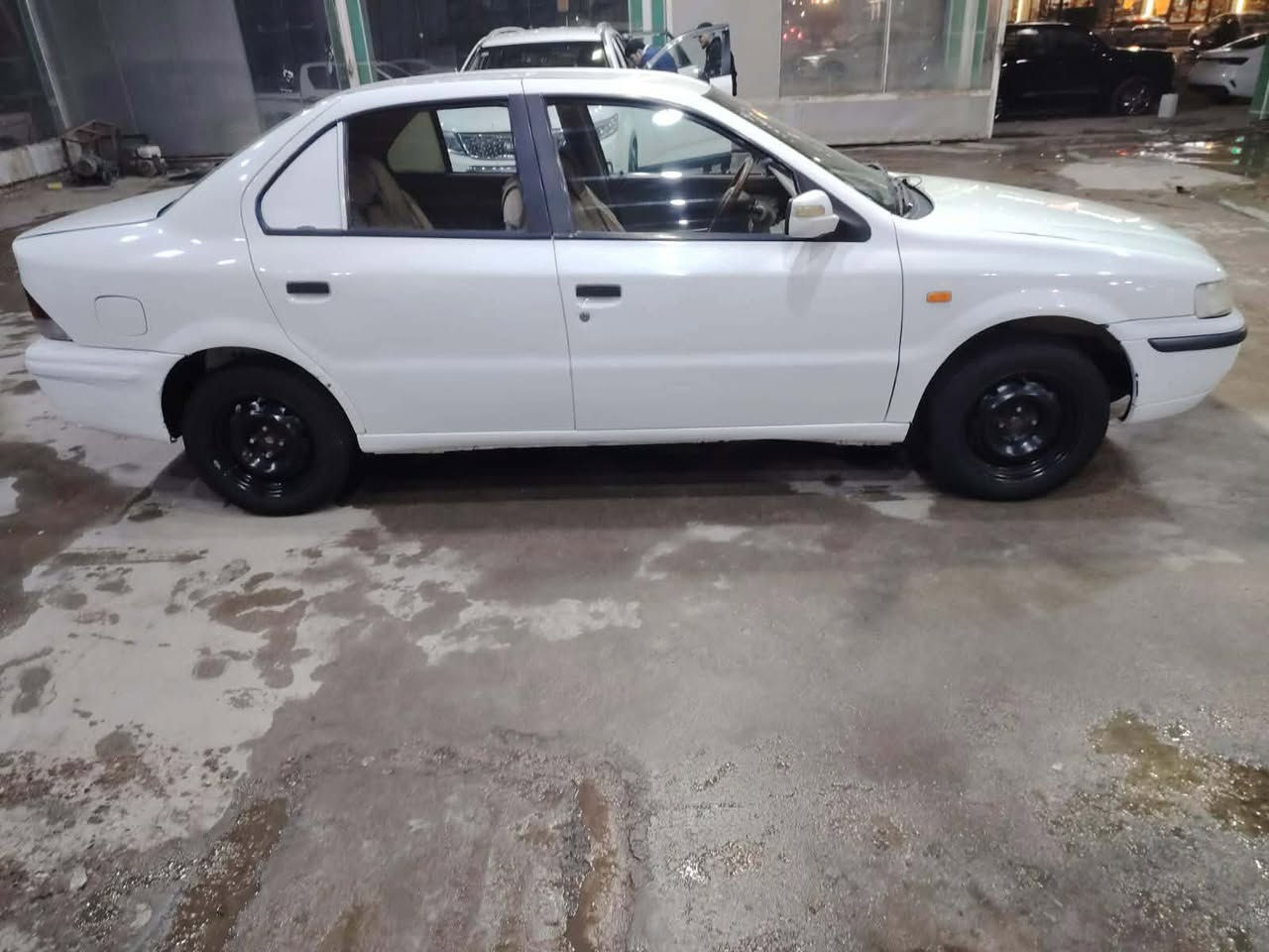 السلام عليكم.. سمند 2011 للبيع رقم ذي قار بسمي مكانه سماوة سياره جاهزه بيش رش صبغ  صفاحه جماليه بدون لا معجون ولا ضربه السعر 35 وبيه مجال الاستفسار الاتصال على الرقم ***********
