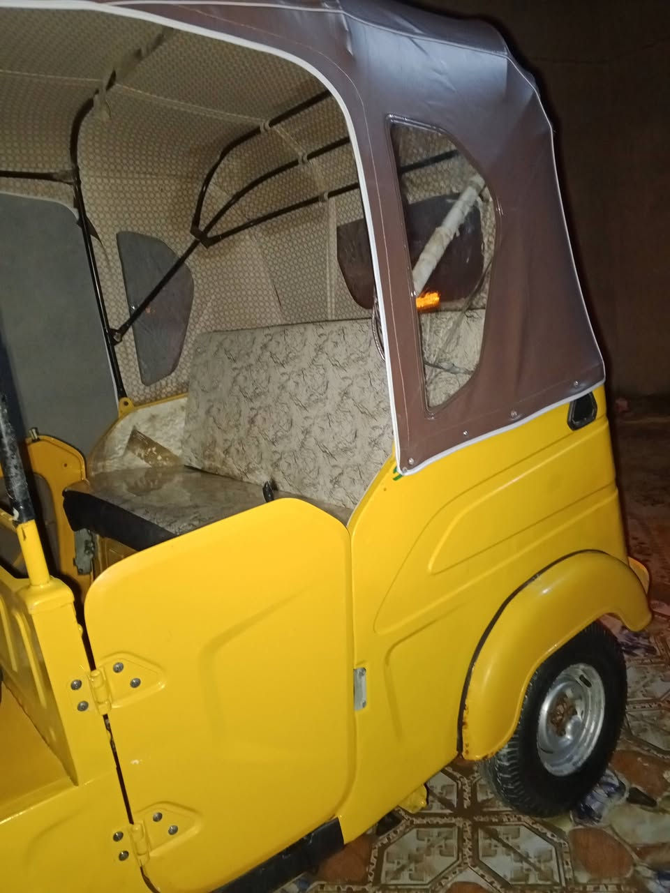 سلام عليكم  تكتك 21شهر 12 داخله ب22
 رقم كشر كفاله عامه من لضربه ولمعجون دوس معمره   لوحات انكليزي 
سنويه باسمي  مكينه بوش وبستم شركه 
مكاني ناصريه  رفاعي 
***********
سعر  8 وبيه مجال
